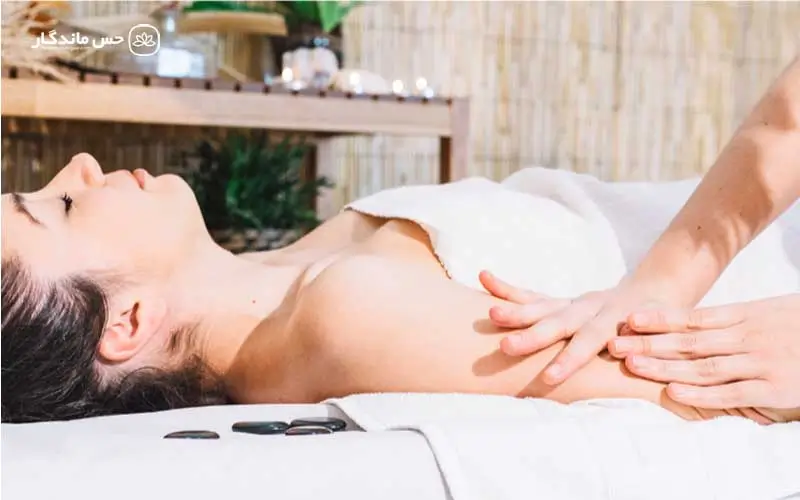 ماساژ لومی لومی چیست و چگونه کار می‌کند؟